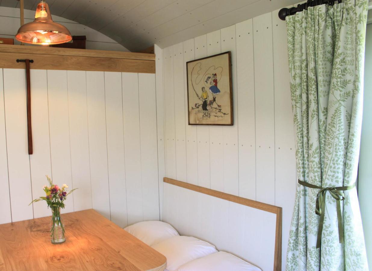 The Parlour, For Alton Towers & The Peak District Βίλα Uttoxeter Εξωτερικό φωτογραφία